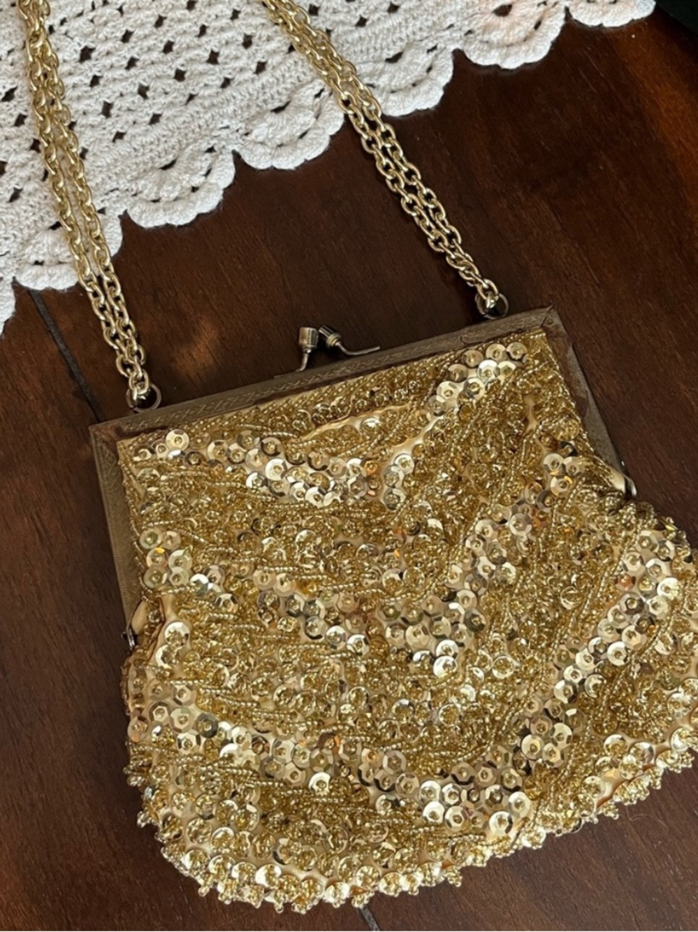 Vintage Gold Sequin Evening Bag Beaded Gold Tone Frame Chain Strap - Picture 2 of 14